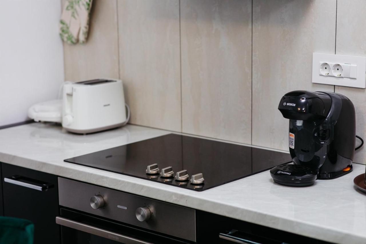 L&V Family Studio Apartment Sinaia Bagian luar foto