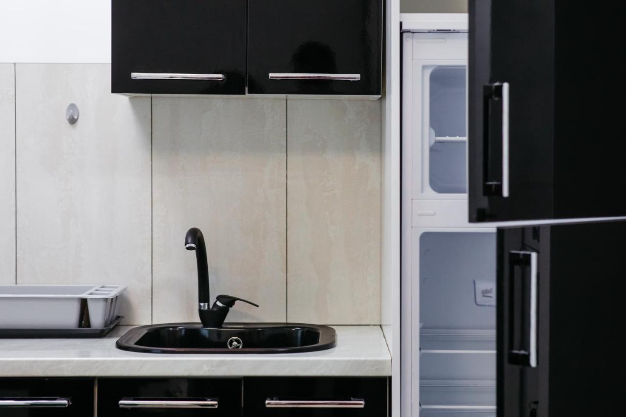 L&V Family Studio Apartment Sinaia Bagian luar foto
